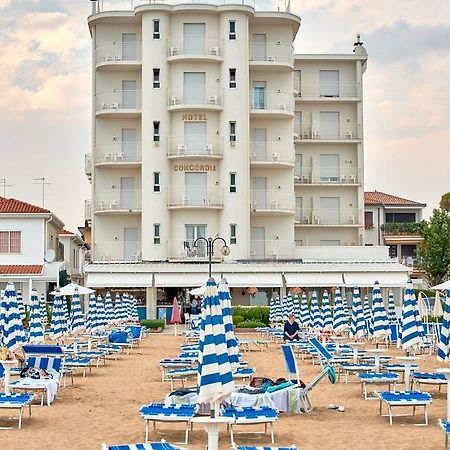 Hotel Concordia Лидо ди Йезоло Екстериор снимка