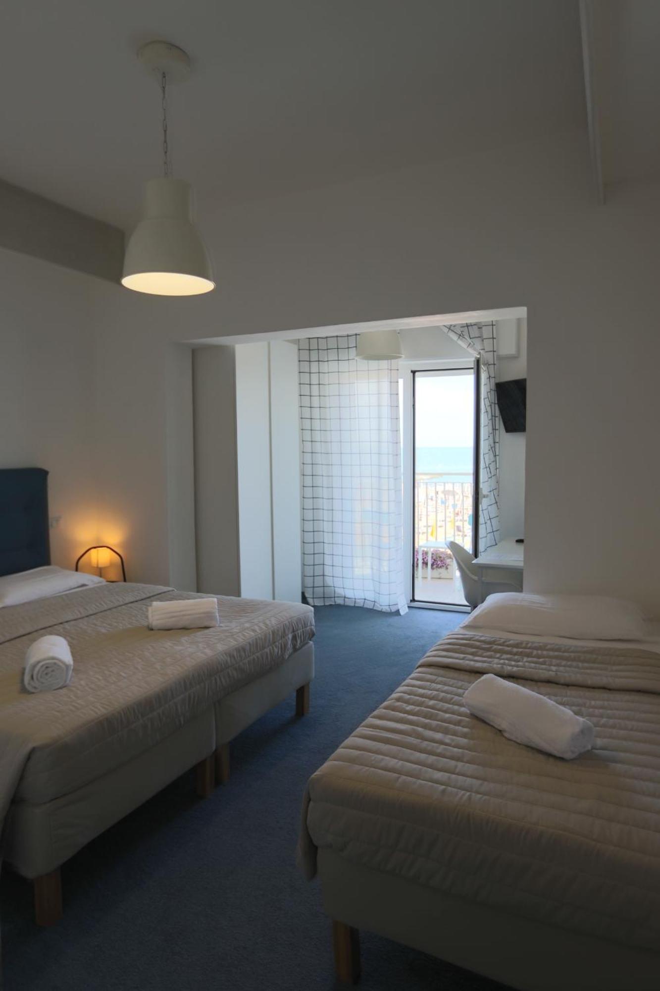 Hotel Concordia Лидо ди Йезоло Екстериор снимка